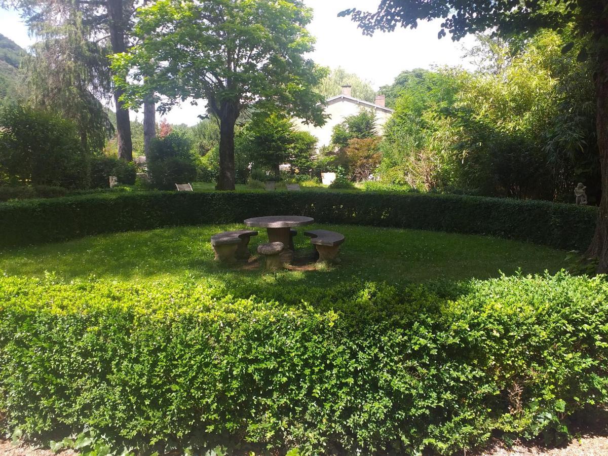 Le Jardin Secret Bed & Breakfast Saint-Antonin Ngoại thất bức ảnh