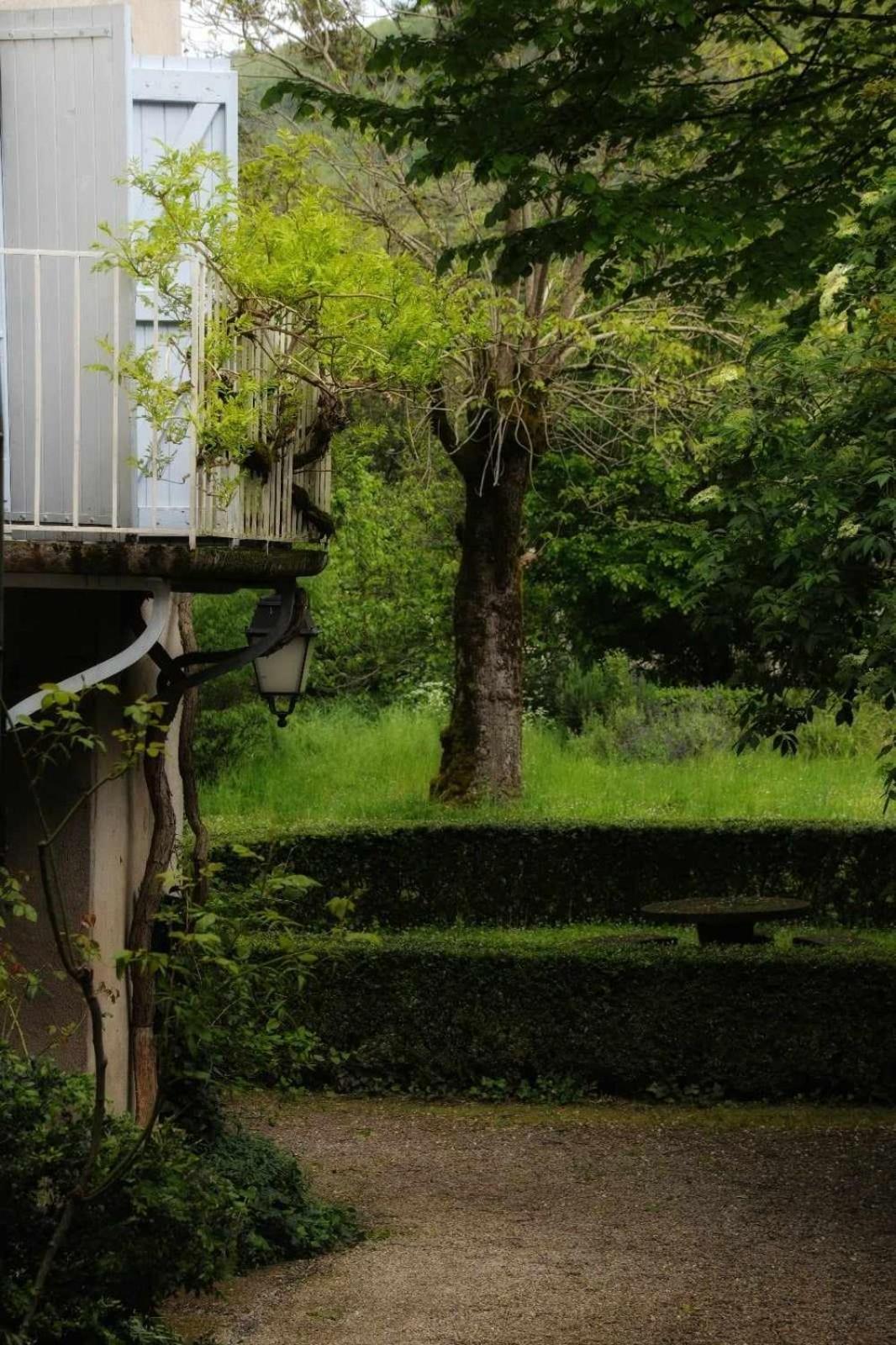 Le Jardin Secret Bed & Breakfast Saint-Antonin Ngoại thất bức ảnh